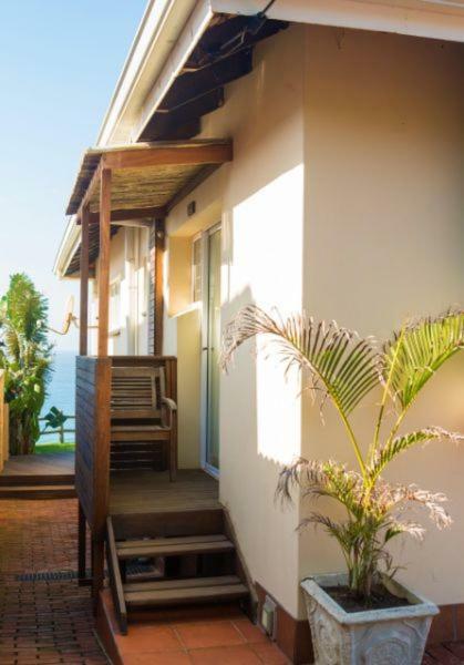 The Tides Inn Bed And Breakfast Дърбан Екстериор снимка